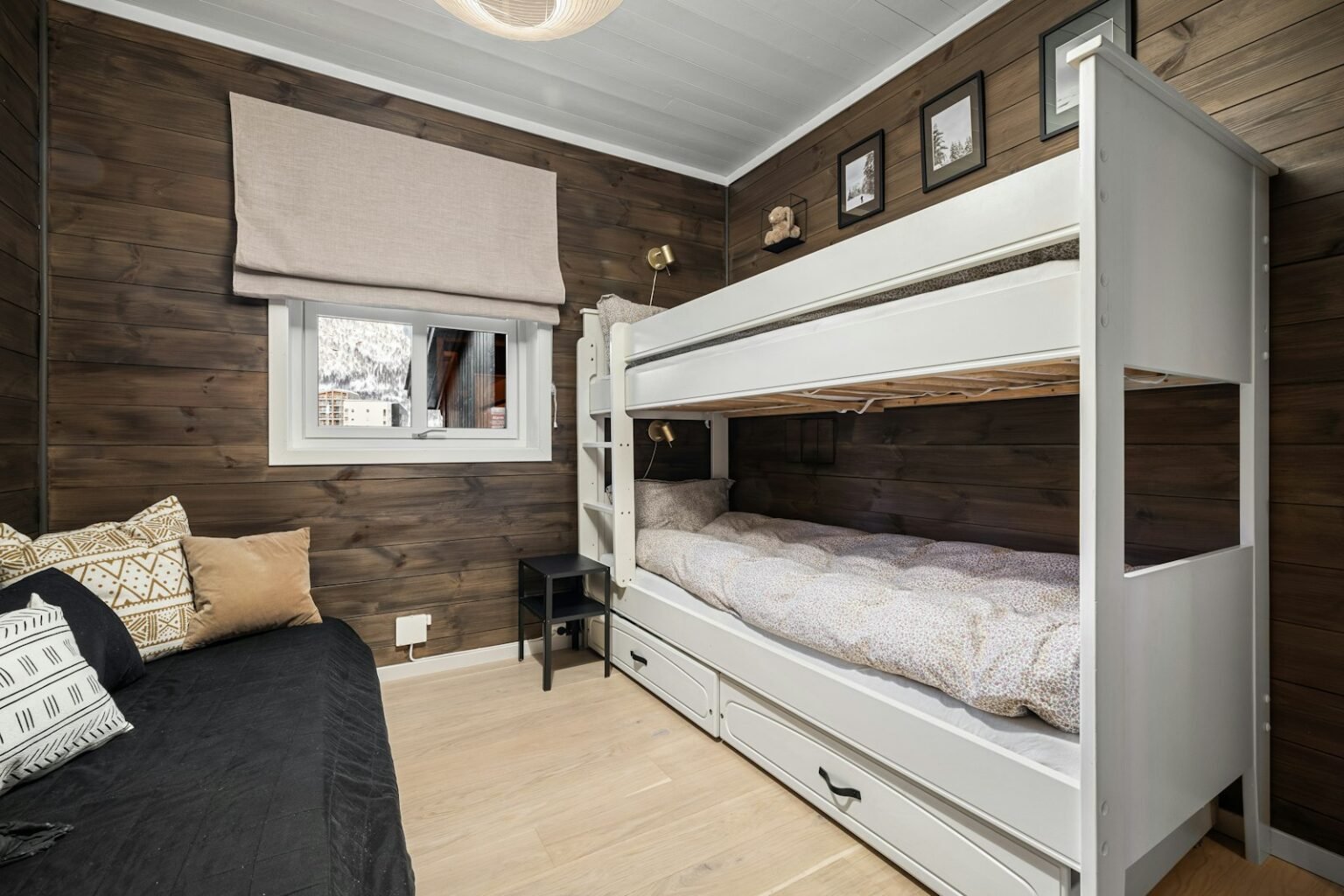 Bunk bed disassembly